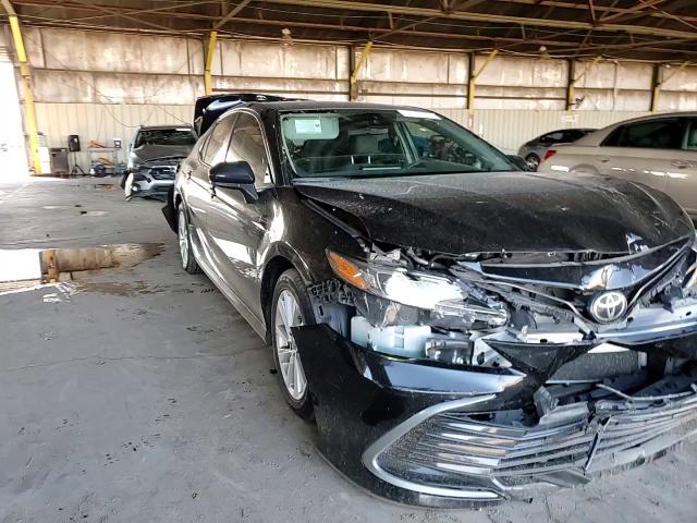 2021 Toyota Camry Le VIN: 4T1C11AK7MU453381 Lot: 70214235