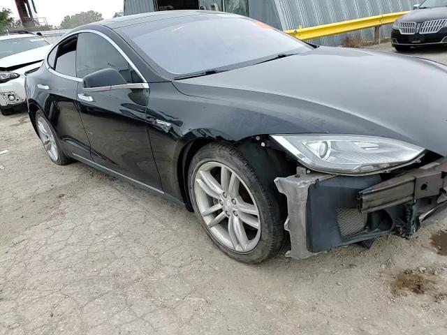 2014 Tesla Model S VIN: 5YJSA1S19EFP30452 Lot: 70590535