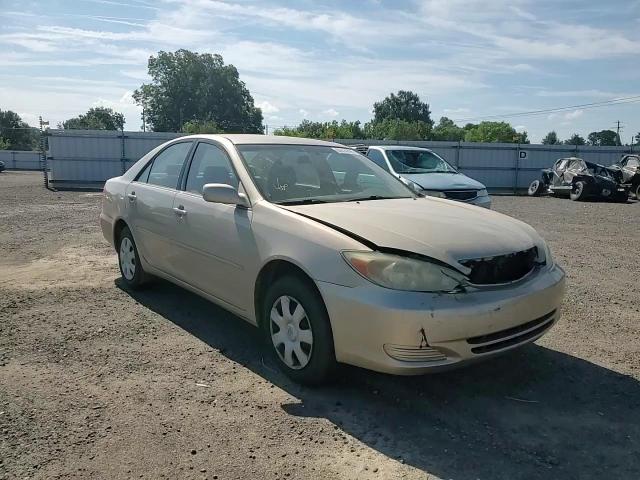 2004 Toyota Camry Le VIN: 4T1BE30K44U918843 Lot: 67414395