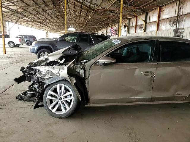 2016 Volkswagen Passat Sel Premium VIN: 1VWCM7A38GC020649 Lot: 70126905