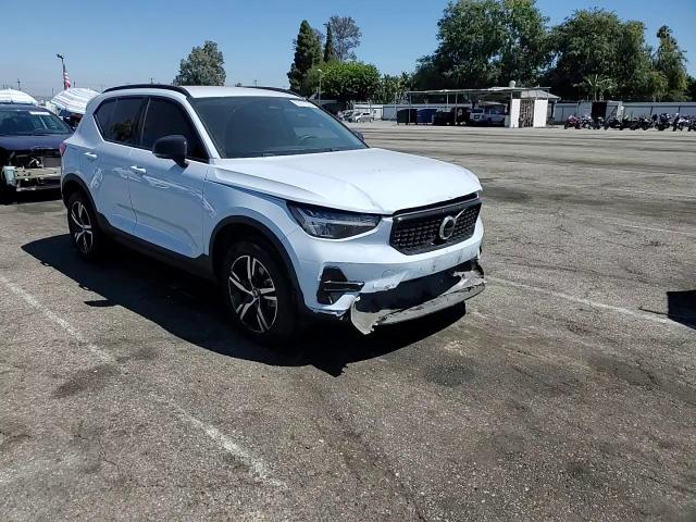 2024 Volvo Xc40 Core VIN: YV4L12UK8R2356647 Lot: 67977235