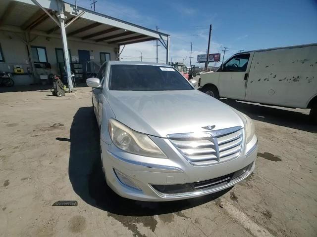 2013 Hyundai Genesis 3.8L VIN: KMHGC4DD0DU230593 Lot: 69861335