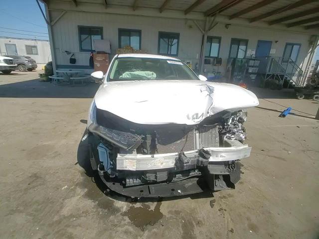 2022 Kia K5 Lxs VIN: 5XXG14J27NG142841 Lot: 70409175