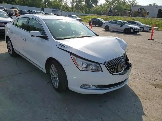 2016 Buick Lacrosse VIN: 1G4GB5G39GF138421 Lot: 68515455