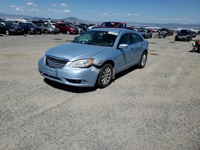 2013 Chrysler 200 Touring VIN: 1C3CCBBB4DN545162 Lot: 68546065