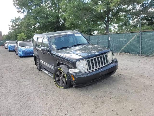 2008 Jeep Liberty Sport VIN: 1J8GN28K48W232815 Lot: 70416735