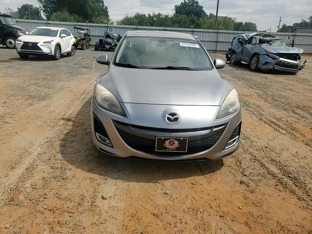 2011 Mazda 3 S VIN: JM1BL1W69B1363704 Lot: 67992405