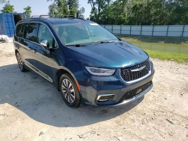 2021 Chrysler Pacifica Hybrid Limited VIN: 2C4RC1S79MR587244 Lot: 70409705