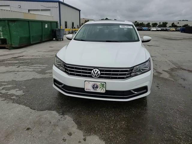 2018 Volkswagen Passat Se VIN: 1VWBA7A35JC009426 Lot: 68874415