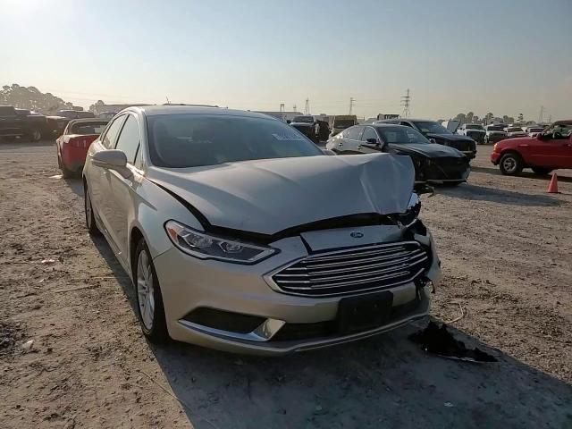 2018 Ford Fusion Se VIN: 3FA6P0HD3JR149782 Lot: 70307375
