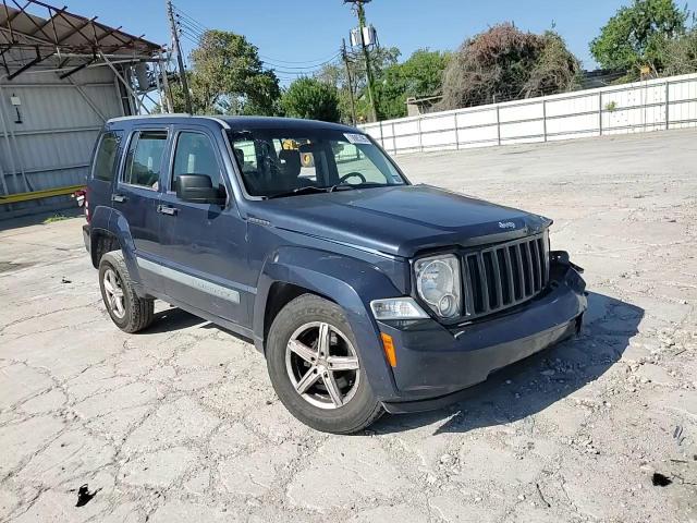 2008 Jeep Liberty Sport VIN: 1J8GP28K08W188239 Lot: 70905795