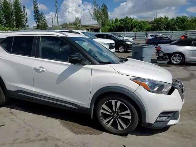 2018 Nissan Kicks S VIN: 3N1CP5CU8JL511905 Lot: 68460105