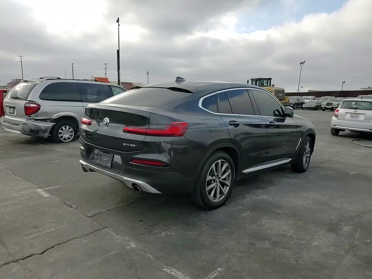 Фото: 5UXUJ3C5XKLG55955