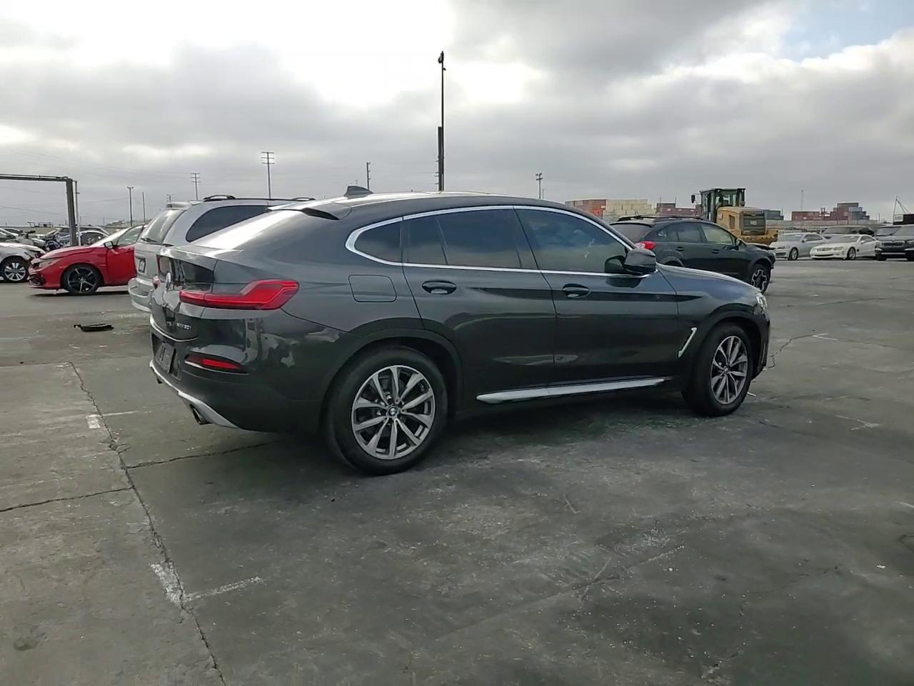 Фото: 5UXUJ3C5XKLG55955