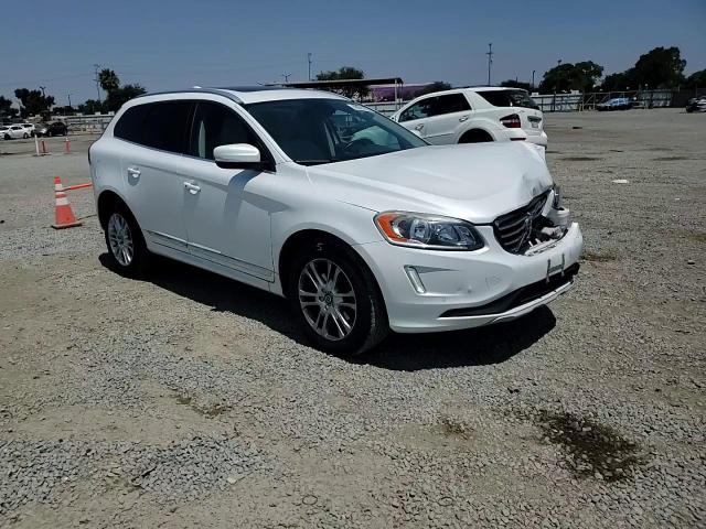 2016 Volvo Xc60 T5 Premier VIN: YV4612RK1G2864610 Lot: 68031145