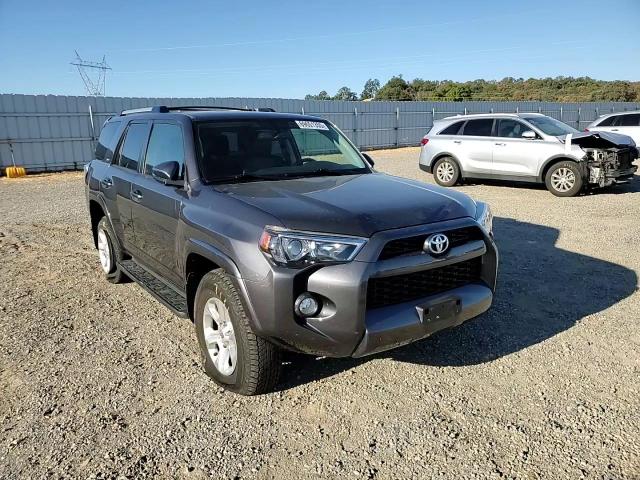 2019 Toyota 4Runner Sr5 VIN: JTEZU5JR0K5196075 Lot: 69651355