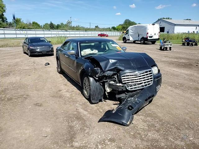 2010 Chrysler 300 Touring VIN: 2C3CA5CV4AH306909 Lot: 69995685