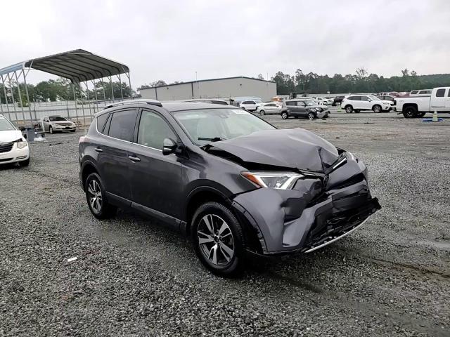 2017 Toyota Rav4 Xle VIN: JTMWFREVXHJ102042 Lot: 68255435