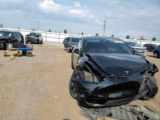 2024 Tesla Model Y VIN: 7SAYGAEE0RF198816 Lot: 69198375