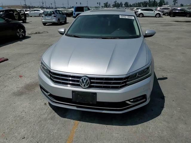 2018 Volkswagen Passat Se VIN: 1VWBA7A38JC046115 Lot: 68921865