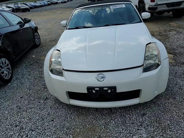2004 Nissan 350Z Roadster VIN: JN1AZ36A44T015698 Lot: 69067355