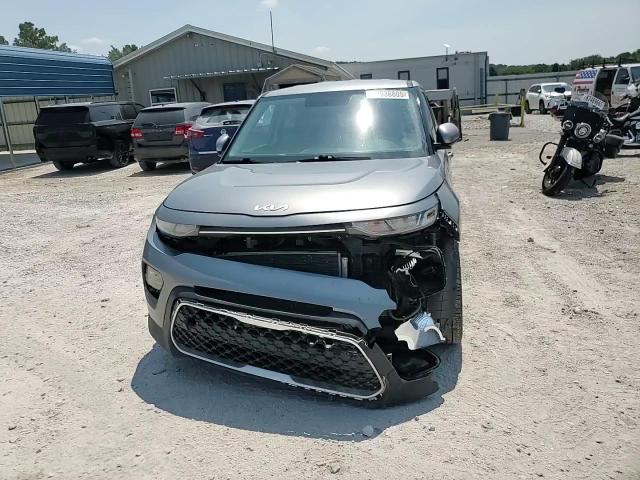 2022 Kia Soul Lx VIN: KNDJ23AU0N7811166 Lot: 64938805