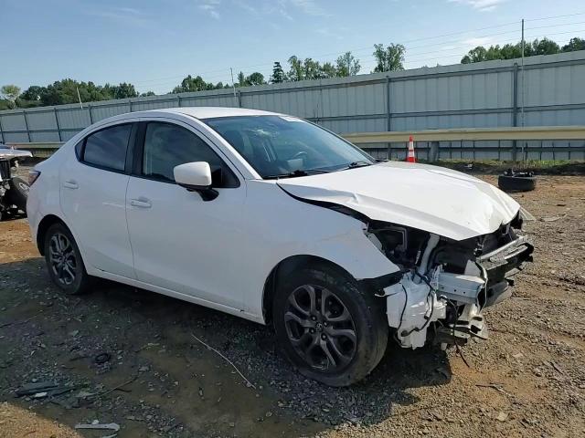 2019 Toyota Yaris L VIN: 3MYDLBYV1KY505253 Lot: 70110475