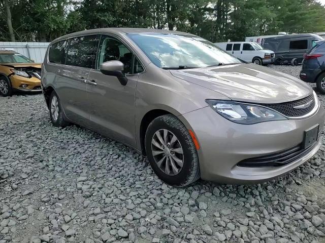 2017 Chrysler Pacifica Touring VIN: 2C4RC1DG6HR550784 Lot: 70921985