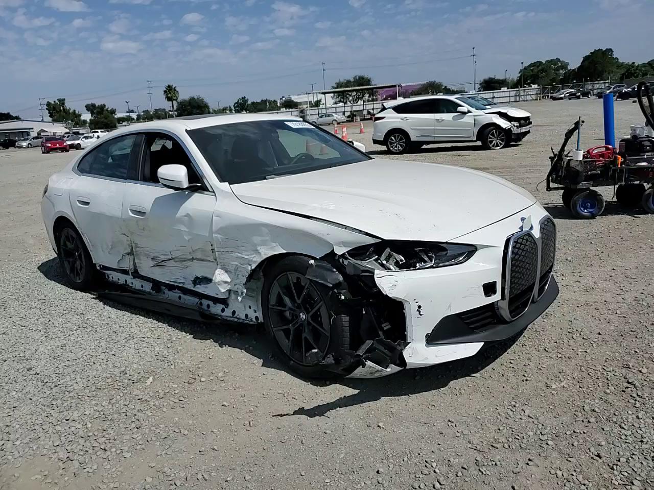 Фото: WBY23HD03SFU15028