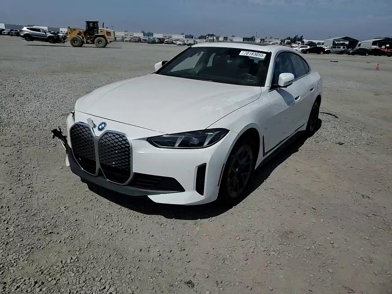 Фото: WBY23HD03SFU15028