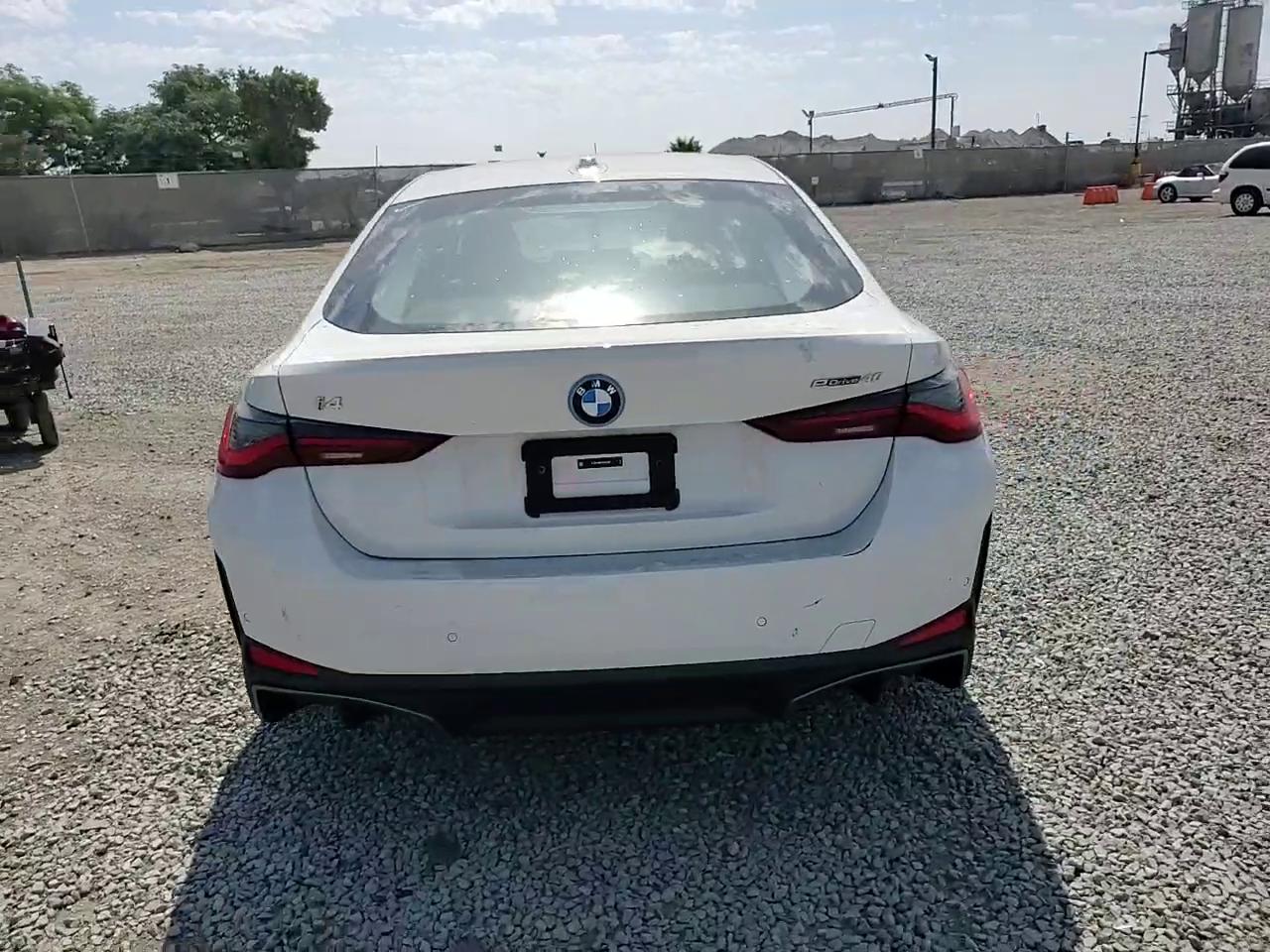 Фото: WBY23HD03SFU15028