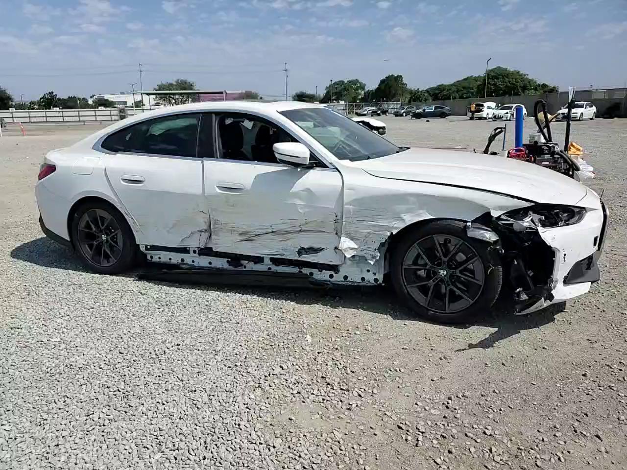 Фото: WBY23HD03SFU15028