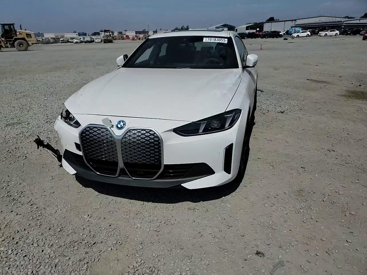 Фото: WBY23HD03SFU15028