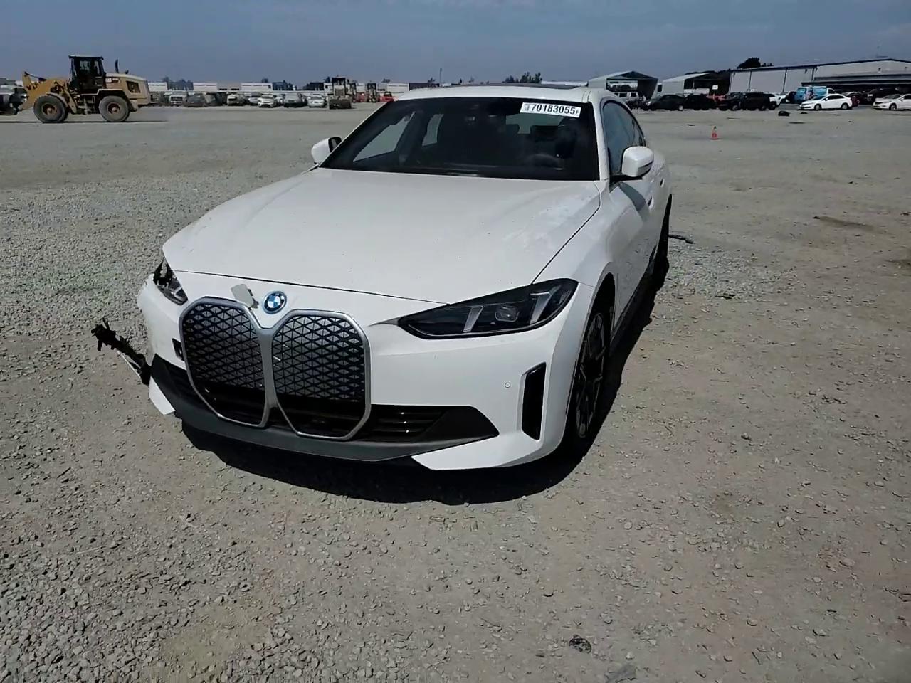 Фото: WBY23HD03SFU15028