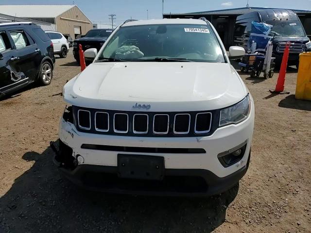 2018 Jeep Compass Latitude VIN: 3C4NJDBB2JT256010 Lot: 70541345