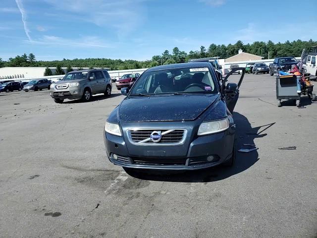 2011 Volvo S40 T5 VIN: YV1672MS2B2537919 Lot: 69201385