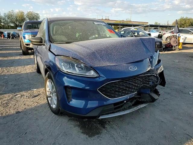 2022 Ford Escape Se VIN: 1FMCU0G64NUB05695 Lot: 70598175