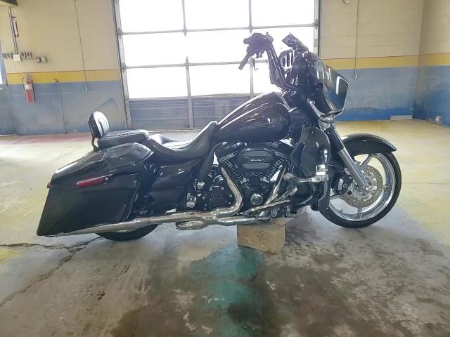 2015 Harley-Davidson Flhxse Cvo Street Glide VIN: 1HD1PXN11FB958988 Lot: 70030605