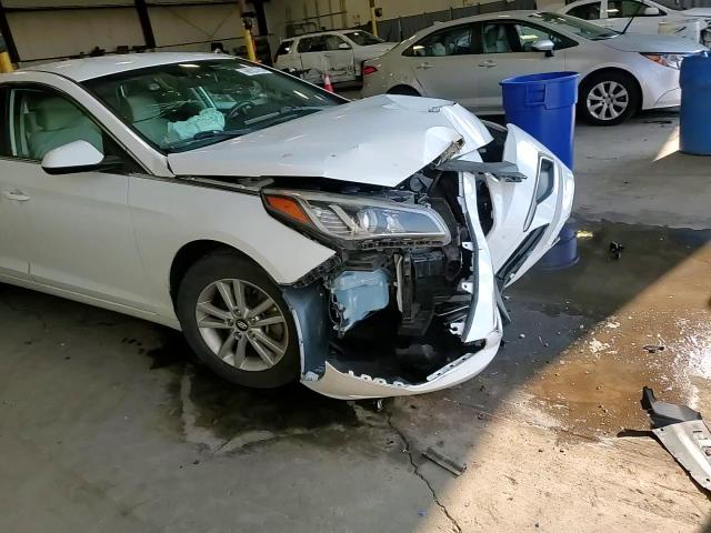 2017 Hyundai Sonata Se VIN: 5NPE24AF2HH594776 Lot: 68923755