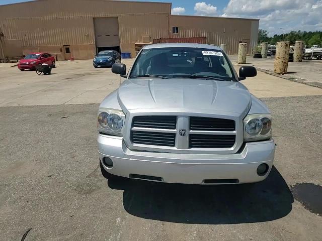2007 Dodge Dakota Slt VIN: 1D7HW42N37S137536 Lot: 68782585