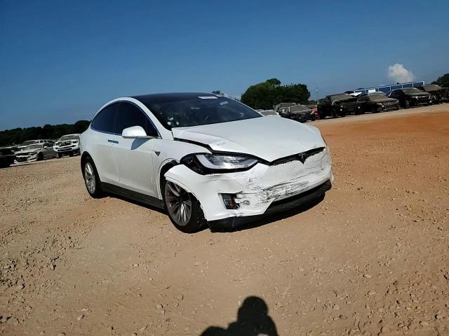 2020 Tesla Model X VIN: 5YJXCAE29LF218059 Lot: 67925735
