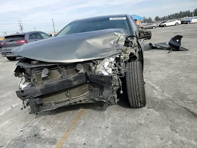 2013 Toyota Camry Hybrid VIN: 4T1BD1FK4DU095068 Lot: 70784555