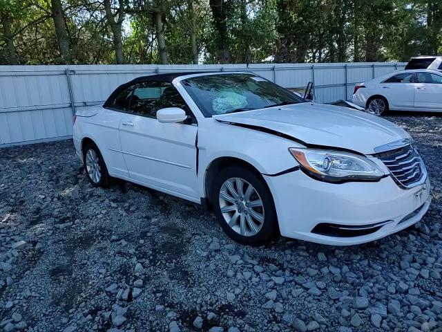 2012 Chrysler 200 Touring VIN: 1C3BCBEGXCN291488 Lot: 70160525