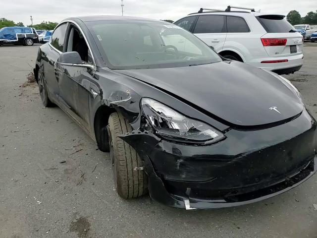 2018 Tesla Model 3 VIN: 5YJ3E1EAXJF152621 Lot: 67381315