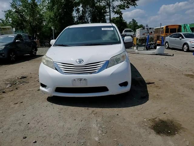 2015 Toyota Sienna Le VIN: 5TDKK3DC3FS588717 Lot: 68432795