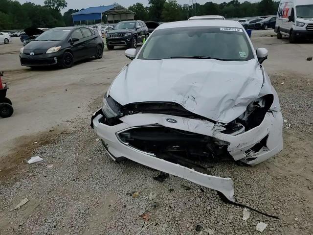 2019 Ford Fusion Se VIN: 3FA6P0LU8KR242001 Lot: 70645875
