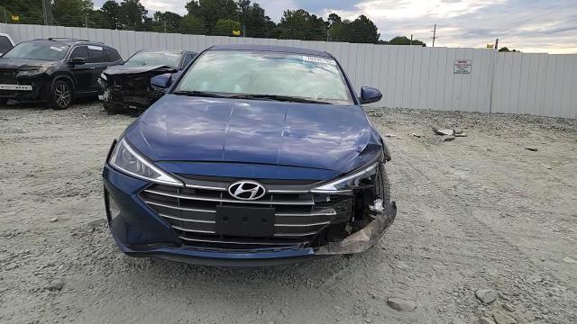 2019 Hyundai Elantra Se VIN: 5NPD74LF0KH453318 Lot: 70496785