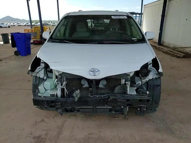 2015 Toyota Sienna Le VIN: 5TDKK3DC5FS672151 Lot: 70348715