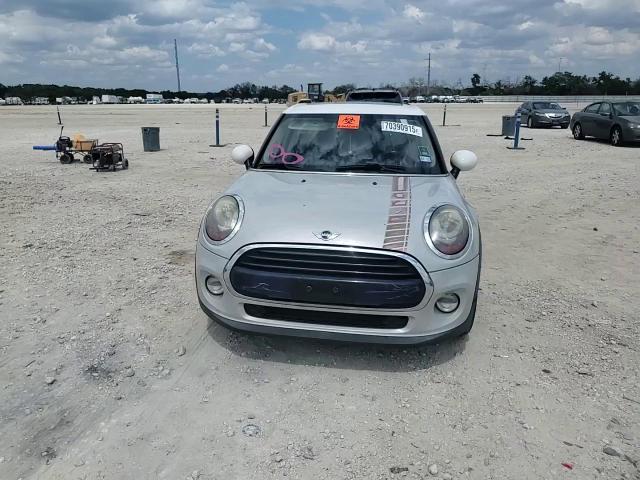 2016 Mini Cooper VIN: WMWXU1C5XG2D09974 Lot: 70390915