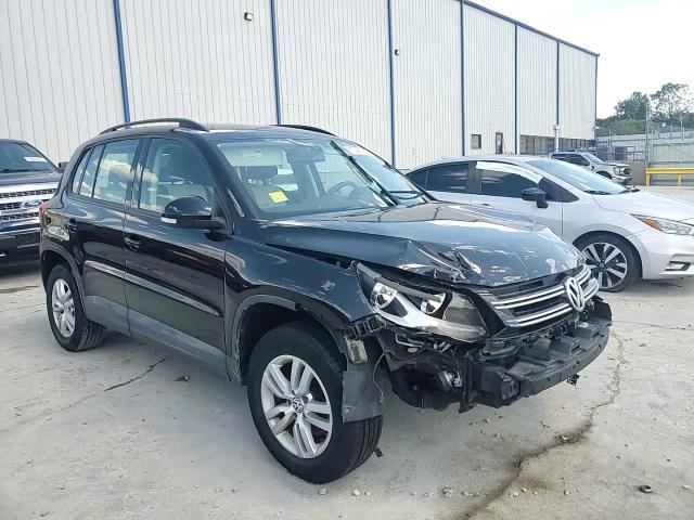 2016 Volkswagen Tiguan S VIN: WVGAV7AX3GW027125 Lot: 70487575